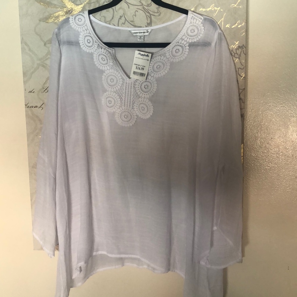 Lightweight white tunic